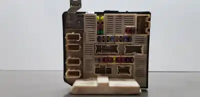 Peça sobressalente para automóvel em segunda mão Caixa De Fusíveis E Relés por RENAULT SCENIC II Authentique Referências OEM IAM 8200481866  