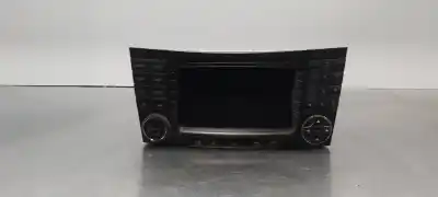 İkinci el araba yedek parçası Ses Sistemi / Radyo Cd için MERCEDES-BENZ CLASE E (W211) FAMILIAR 280 T CDI (211.223) OEM IAM referansları A2118700089  