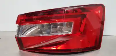 Автозапчастина б/у правий ліхтар для skoda superb combi (3v5) active посилання на oem iam 3v9945208a  