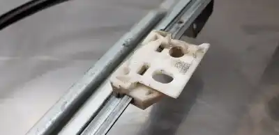 Pezzo di ricambio per auto di seconda mano alzacristalli anteriore sinistro per citroen c4 picasso exclusive riferimenti oem iam 9221cv  9682495880