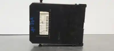 Second-hand car spare part fuse box unit for peugeot 307 cc (s1) 2.0 oem iam references 9651197480  9651196780