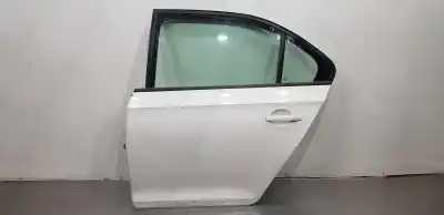 Recambio de automóvil de segunda mano de puerta trasera izquierda para skoda rapid active referencias oem iam 5ja833051c  