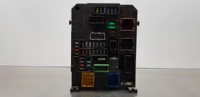 Автозапчасти б/у блок реле/предохранителей за CITROEN C4 GRAND PICASSO Attraction ссылки OEM IAM 9806098680  