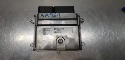 Second-hand car spare part ECU ENGINE CONTROL for VOLVO V50 FAMILIAR  OEM IAM references 30650677  P30650677