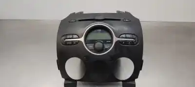 Peça sobressalente para automóvel em segunda mão sistema de áudio / rádio cd por mazda 2 lim. (de) 1.3 active referências oem iam df7466ar0