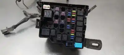 Peça sobressalente para automóvel em segunda mão caixa de fusíveis e relés por mazda 2 lim. (de) 1.3 active referências oem iam d6516676y  