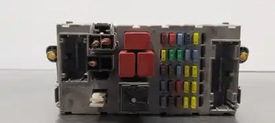 Peça sobressalente para automóvel em segunda mão caixa de fusíveis e relés por fiat croma (194) 1.9 16v multijet dynamic (12.2007->) referências oem iam 46846745 Peça sobressalente para automóvel em segunda mão caixa de fusíveis e relés por fiat croma (194) 1.9 16v multijet dynamic (12.2007->) referências oem iam 46846745