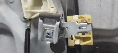 Автозапчастина б/у регулятор переднього правого скла для volkswagen caddy ka/kb (2c) kasten посилання на oem iam 2k1837730l  2k1837752k