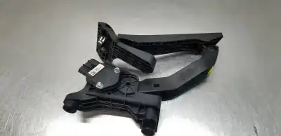 Pezzo di ricambio per auto di seconda mano pedale dell acceleratore per kia carens ( ) emotion riferimenti oem iam 32700a4300  