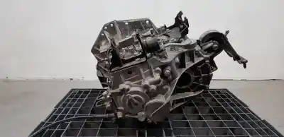 Pièce détachée automobile d'occasion boîte de vitesses pour toyota auris active références oem iam 3030002151  