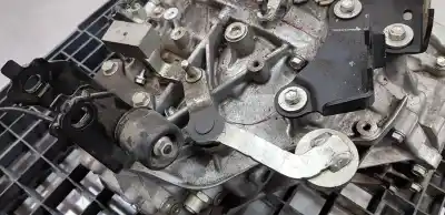 Pièce détachée automobile d'occasion boîte de vitesses pour toyota auris active références oem iam 3030002151  