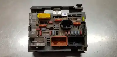Pezzo di ricambio per auto di seconda mano scatola relè/fusibili per citroen c4 grand picasso exclusive riferimenti oem iam 9666700080  