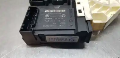 Peça sobressalente para automóvel em segunda mão motor elevador vidro dianteiro direito por seat leon (1p1) reference referências oem iam 1p0837402e  