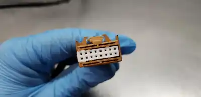 Peça sobressalente para automóvel em segunda mão espelho retrovisor esquerdo por audi a4 berlina (8e) 2.0 tdi referências oem iam 8e1858531aa01c  8e1858531aa