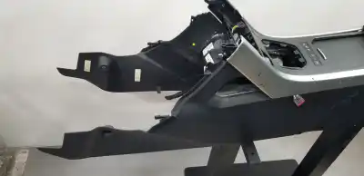 Peça sobressalente para automóvel em segunda mão apoio de braço consola central por land rover evoque dynamic referências oem iam lr054854 bj32045c74ab8pvj lr033473