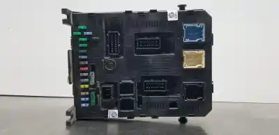 Peça sobressalente para automóvel em segunda mão CAIXA DE FUSÍVEIS E RELÉS por PEUGEOT 307 BREAK / SW (S1)  Referências OEM IAM 9660105980  BSIH05