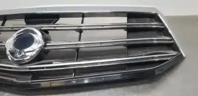 Автозапчасти б/у передняя решетка за ssangyong rodius xdi ссылки oem iam 7941021610 7942221600 7941121600