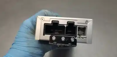 Second-hand car spare part electronic module for land rover evoque prestige oem iam references bj3214b526ag  lr067411