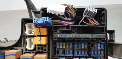 Second-hand car spare part fuse box unit for mazda 3 lim. (bl) luxury oem iam references b62v66760  bhr167s99