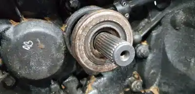 Second-hand car spare part gearbox for renault modus confort dynamique oem iam references 8200836751  jr5113