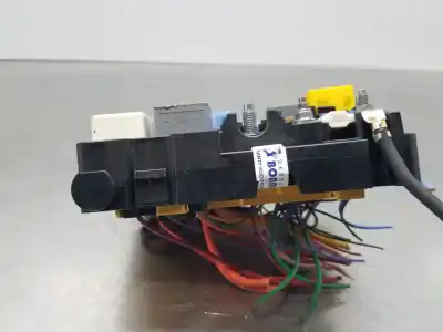 Second-hand car spare part fuse box unit for citroen ds 7 crossback bluehdi oem iam references 9804848580  