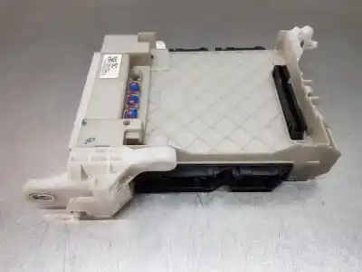 Second-hand car spare part FUSE BOX UNIT for TOYOTA COROLLA TOURING SPORTS (E21)  OEM IAM references 8273002P80  8273002P80A