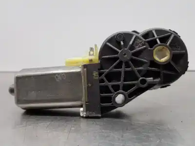 Gebrauchtes Autoersatzteil Elektrischer Dachmotor zum PEUGEOT 307 CC (S2) Básico OEM-IAM-Referenzen 0390203228  8446L4