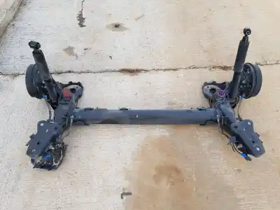 Peça sobressalente para automóvel em segunda mão charrió / suporte de eixo de trás por peugeot 208 active 81 cv / 60 kw referências oem iam 1607197280