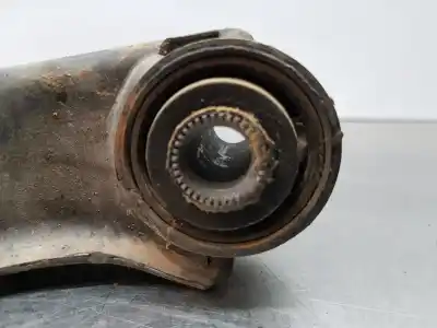 Second-hand car spare part front left upper suspension arm for renault maxity 130 dxi oem iam references 5001871612  