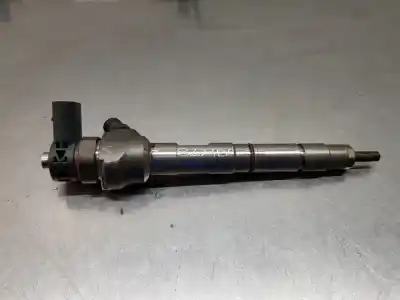 Автозапчастина б/у ИНЖЕКТОР для SEAT LEON ST (5F8)  Посилання на OEM IAM 04L130277AC  0445110469