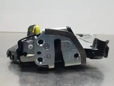 Second-hand car spare part left front door lock for lexus nx essence oem iam references 6904053100  