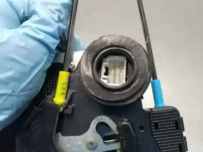 Автозапчастина б/у замок дверей заднього лівого для lexus nx essence посилання на oem iam 6906012410  