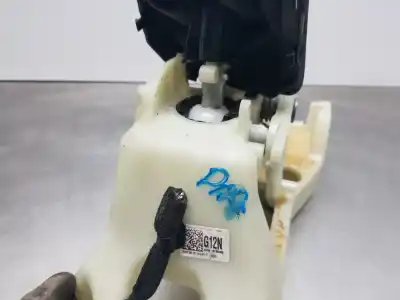 Pezzo di ricambio per auto di seconda mano leva del cambio per hyundai tucson klass 2wd riferimenti oem iam 43700n7120nnb  