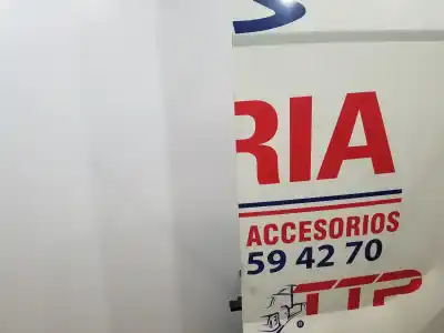 Автозапчастина б/у праві задні двері для iveco daily furgón fg h2 33 s ... v batalla 3520 посилання на oem iam 5801520002  