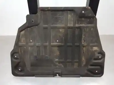 Peça sobressalente para automóvel em segunda mão cobertura / proteção do motor por land rover range rover evoque (l551) 2.0 d150 mhev 4x4 referências oem iam lr104028