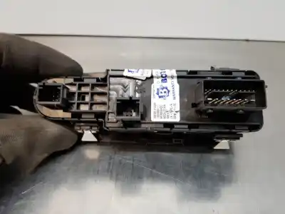 Second-hand car spare part left front power window switch for peugeot rifter acces oem iam references 96788264zd  