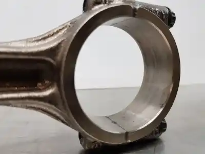 Автозапчастина б/у шатун для audi a4 (b9) quattro посилання на oem iam 04l105401a  4l107065r001