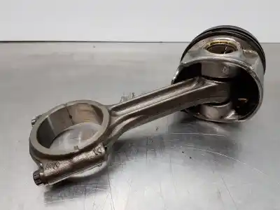 Автозапчастина б/у шатун для audi a4 (b9) quattro посилання на oem iam 04l105401a  4l107065r001