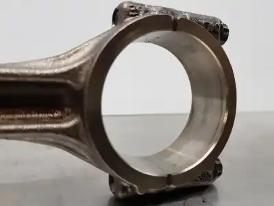 Автозапчастина б/у шатун для audi a4 (b9) quattro посилання на oem iam 04l105401a  4l107065r001