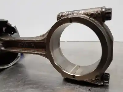 Автозапчастина б/у шатун для audi a4 (b9) quattro посилання на oem iam 04l105401a  4l107065r001