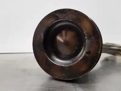 Автозапчастина б/у шатун для audi a4 (b9) quattro посилання на oem iam 04l105401a  4l107065r001