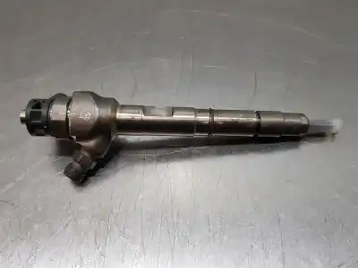 Recambio de automóvil de segunda mano de INYECTOR para AUDI A4 (B9) QUATTRO referencias OEM IAM 04L130277P  