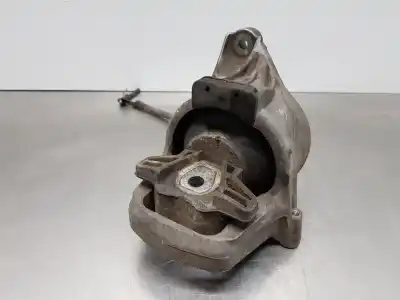 Second-hand car spare part left engine support for audi a4 (b9) quattro oem iam references 8w0199371at
