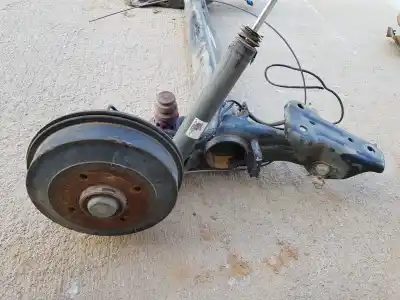 Peça sobressalente para automóvel em segunda mão charrió / suporte de eixo de trás por peugeot 208 acces referências oem iam 1607197380  