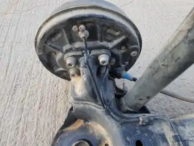 Peça sobressalente para automóvel em segunda mão charrió / suporte de eixo de trás por peugeot 208 acces referências oem iam 1607197380  