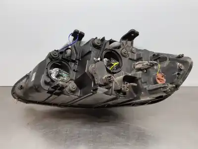 Second-hand car spare part right headlight for ssangyong rodius premium oem iam references 8310221305  