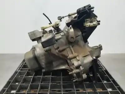 Pezzo di ricambio per auto di seconda mano riduttore per peugeot 208 active 81 cv / 60 kw riferimenti oem iam 20a701  