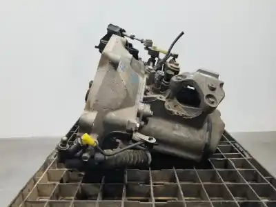 Pezzo di ricambio per auto di seconda mano riduttore per peugeot 208 active 81 cv / 60 kw riferimenti oem iam 20a701  