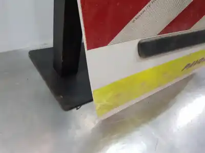 Автозапчастина б/у праві бічні розсувні двері для renault kangoo dynamique посилання на oem iam 821007601r  