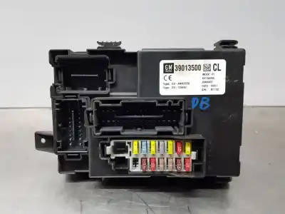 Peça sobressalente para automóvel em segunda mão caixa de fusíveis e relés por opel meriva b enjoy referências oem iam 39013500
